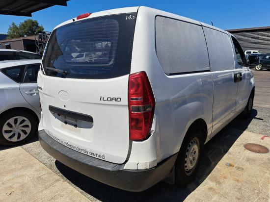 hyundai Iload/imax TQ Feb 2013 LEFT FRONT DOOR 