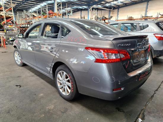 nissan Pulsar Mar 2015 GRILLE 