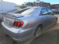 2005 Toyota Camry image 4
