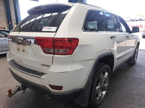 jeep Grandcherokee WK Oct 2012 WASHER BOTTLE 