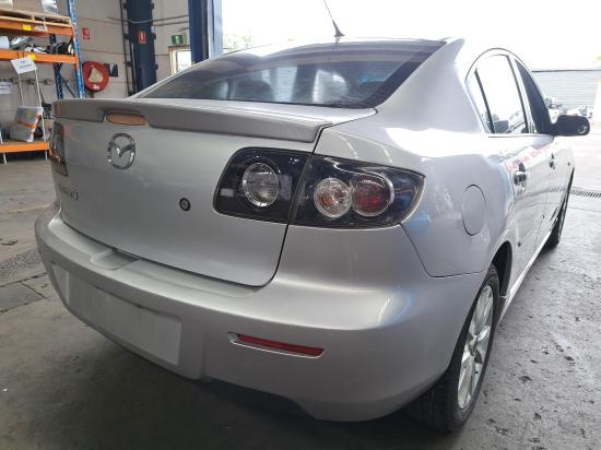 mazda 3 RIGHT REAR DOOR 