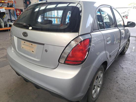 kia rio RIGHT GUARD 