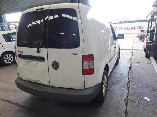 volkswagen Caddy 2009 A/C COMPRESSOR 