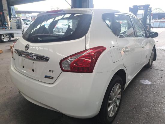 nissan pulsar A/C COMPRESSOR 