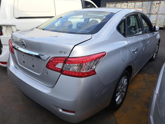 nissan Pulsar Sep 2016 LEFT TAILLIGHT 
