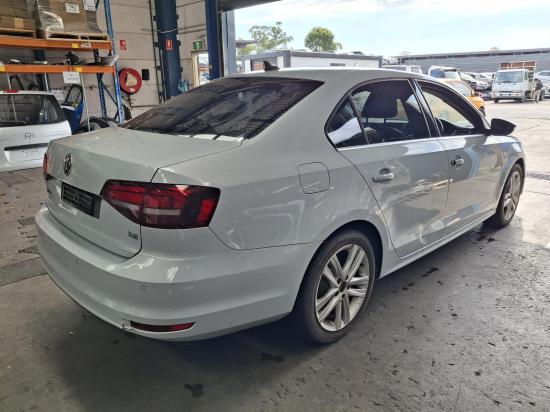 volkswagen Jetta 1B Apr 2017 RIGHT FRONT DOOR 