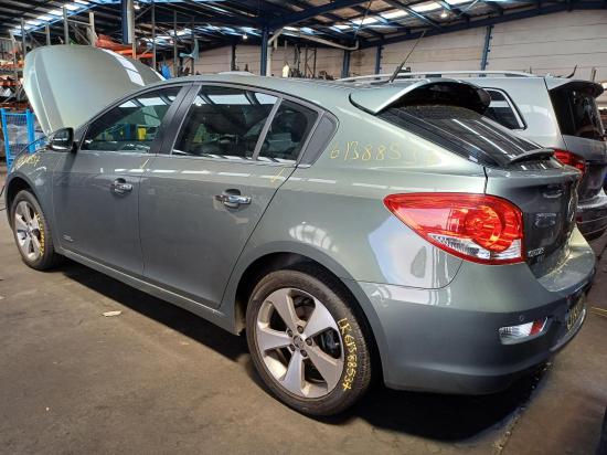 holden Cruze Apr 2016 LEFT HEADLAMP 