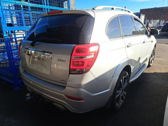 nissan pulsar LEFT HEALAMP 