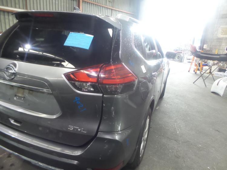 nissan X-trail ST-L T32 2018 Parts & Wrecking