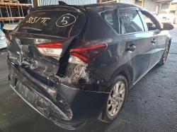 Toyota Corolla ZRE182R image 4