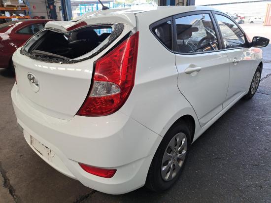 hyundai Accent RB Apr 2016 LEFT HEADLAMP 
