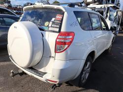 2011 Toyota Rav4 image 4