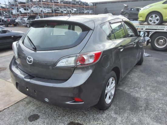 mazda 3 BL Dec 2012 FAN 