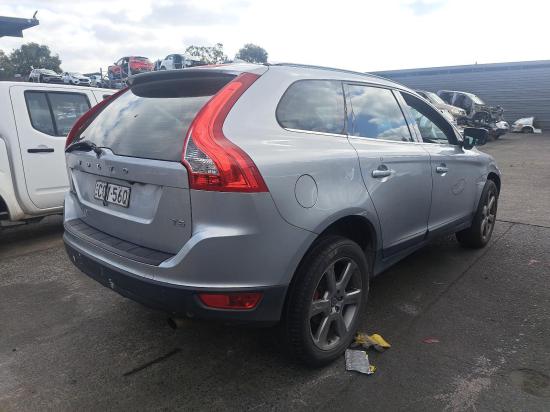 volvo Xc60 Aug 2011 RIGHT REAR DOOR 