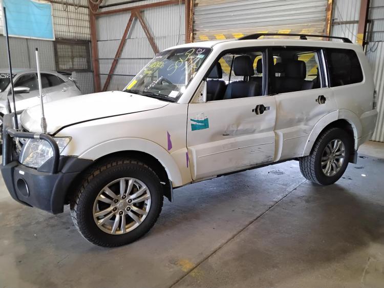 mitsubishi Pajero VRX Mar 2014 Parts & Wrecking