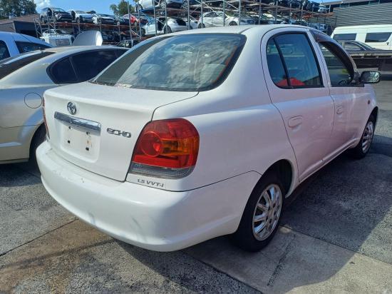 toyota Echo NCP12R Oct 2003 BONNET 