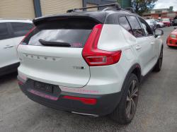 Volvo Xc40 image 4