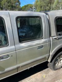 2005 Ford Courier image 4
