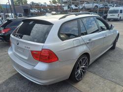 2009 Bmw 3 Series image 4