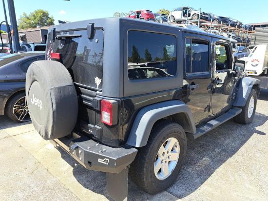 jeep Wrangler JK Mar 2013 ALTERNATOR 