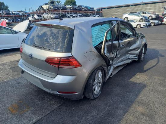 volkswagen Golf A7 May 2017 FRONT BAR BRKT/REINFFORCEMENT 