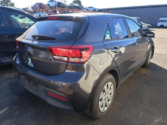 kia Rio LEFT DOOR MIRROR 