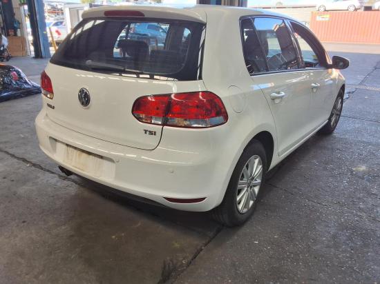 volkswagen Golf A6 2012 FRONT BUMPER 