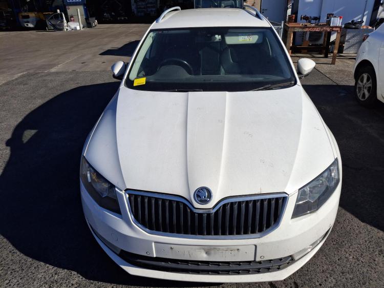 skoda Octavia 132TSI ELEGANCE Jul 2014 Parts & Wrecking