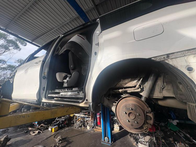 toyota Tarago 2009 Parts & Wrecking