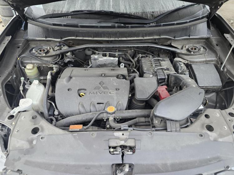 mitsubishi Outlander ZH LS May 2010 Parts & Wrecking