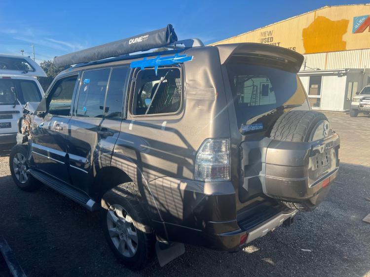 mitsubishi Pajero NS-NW Sep 2010 Parts & Wrecking