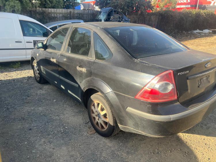 ford Focus LS Nov 2006 Parts & Wrecking