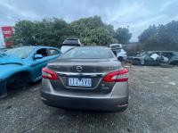 2016 Nissan Pulsar B17 image 4