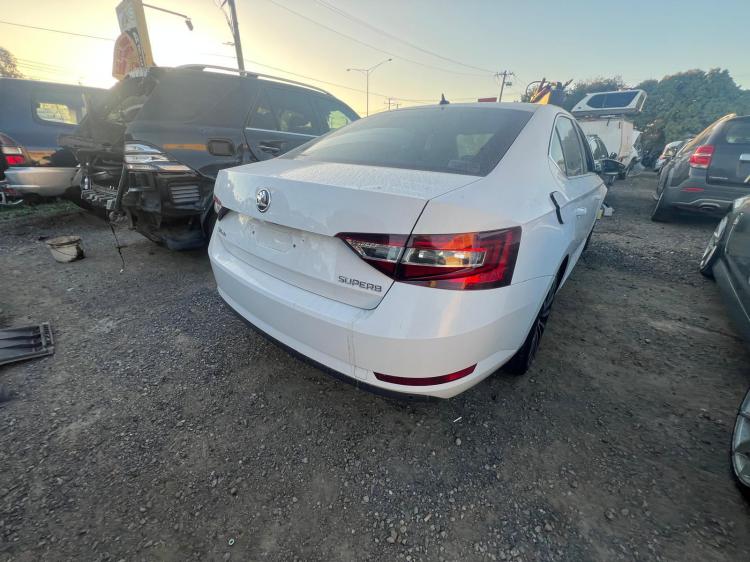 skoda Superb NP Dec 2017 Parts & Wrecking