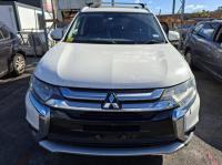 2015 Mitsubishi Outlander ZK image 4