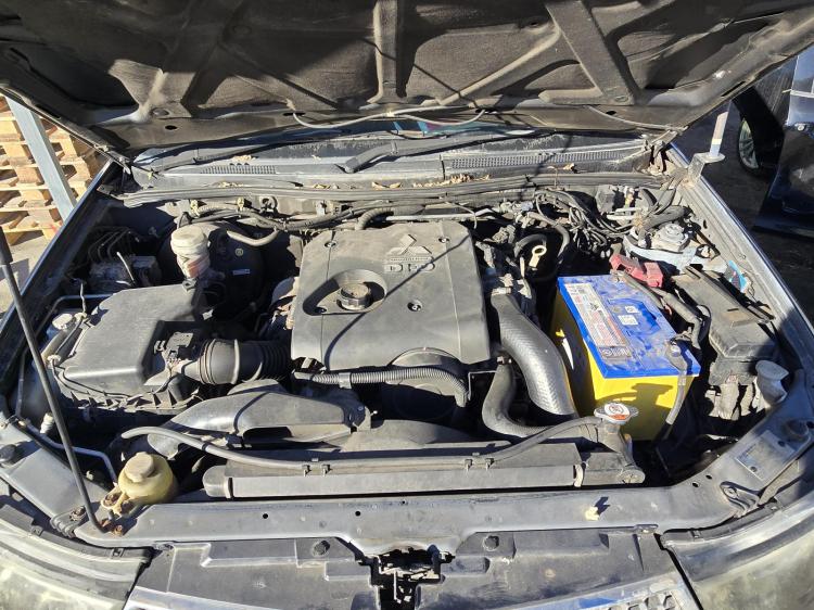 mitsubishi Triton MN GLX-R Sep 2011 Parts & Wrecking