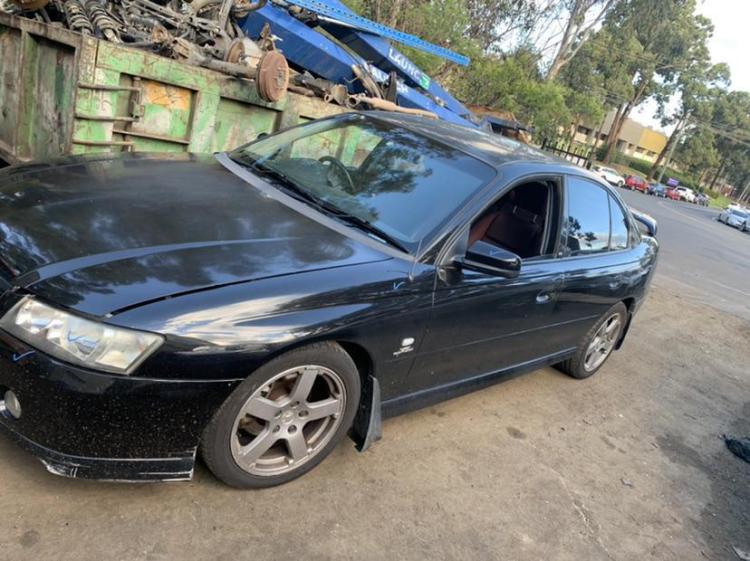 holden Commodore 2005 Parts & Wrecking