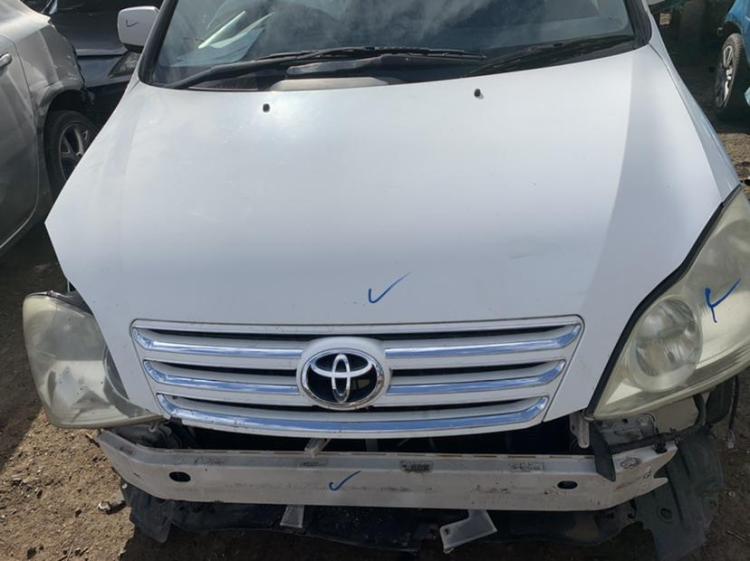toyota Avensis Verso 2005 Parts & Wrecking