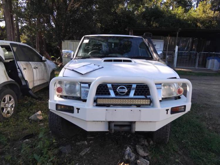 nissan Navara D22 ST-R Apr 2011 Parts & Wrecking