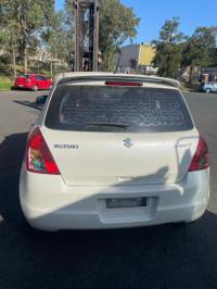 2009 Suzuki Swift image 4