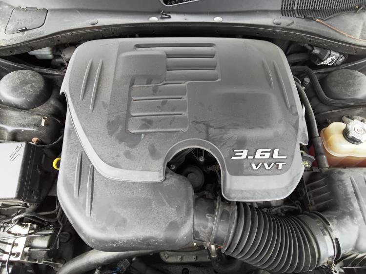 chrysler 300c C Apr 2013 Parts & Wrecking