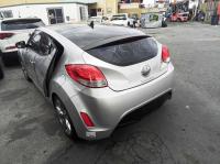 2012 Hyundai Veloster + image 4