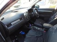 2013 Mitsubishi Outlander LS image 4