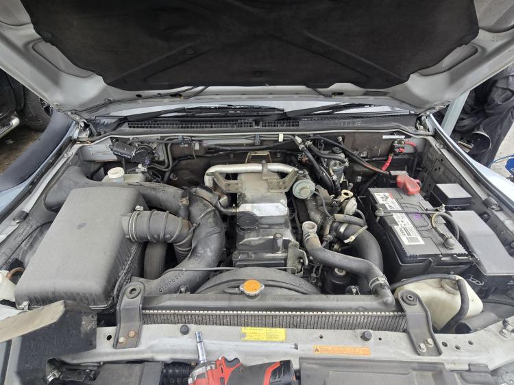 mitsubishi Pajero NP GLX Jul 2005 Parts & Wrecking