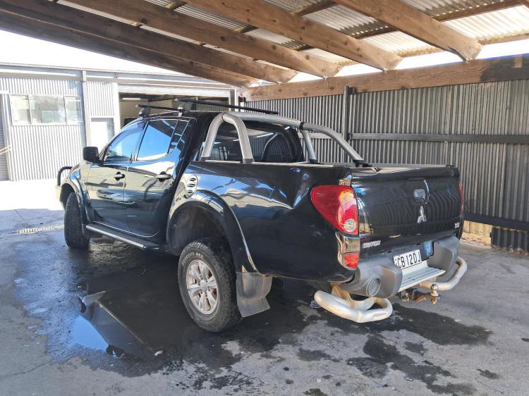 mitsubishi Triton MN Aug 2014 Parts & Wrecking