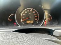 Toyota Hiace KDH101 image 4