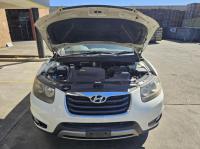 2011 Hyundai Santa Fe image 4