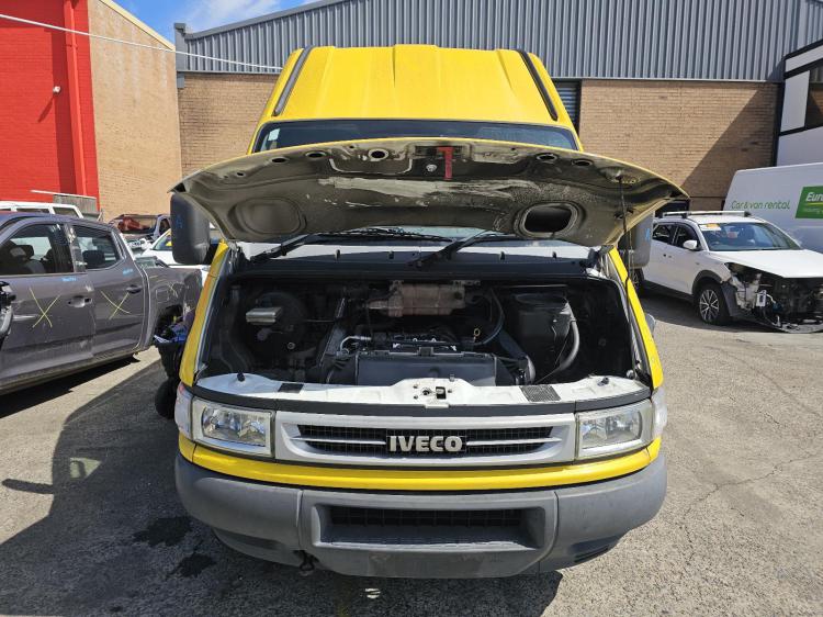 iveco Daily 3RD GEN MWB MID ROOF Apr 2006 Parts & Wrecking