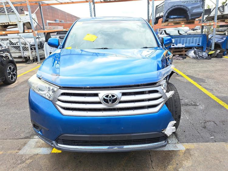 toyota Kluger GSU40R Nov 2013 Parts & Wrecking