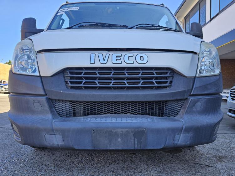iveco Daily 5TH GEN LOW ROOF 35S Nov 2014 Parts & Wrecking